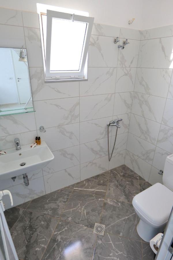 Seahorse Hotel Ksamil Luaran gambar