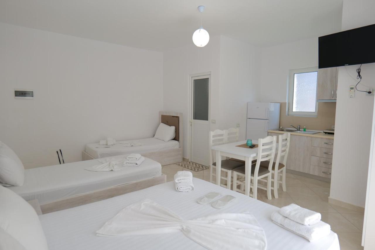 Seahorse Hotel Ksamil Luaran gambar